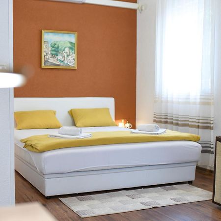 Dalila Apartman Mostar Buitenkant foto