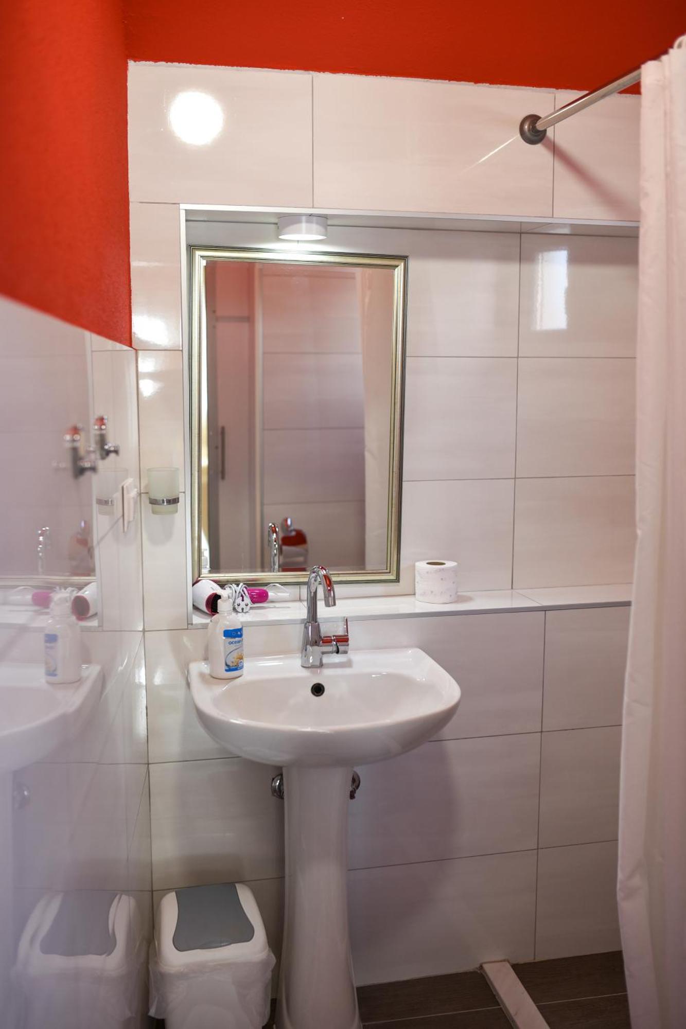 Dalila Apartman Mostar Buitenkant foto