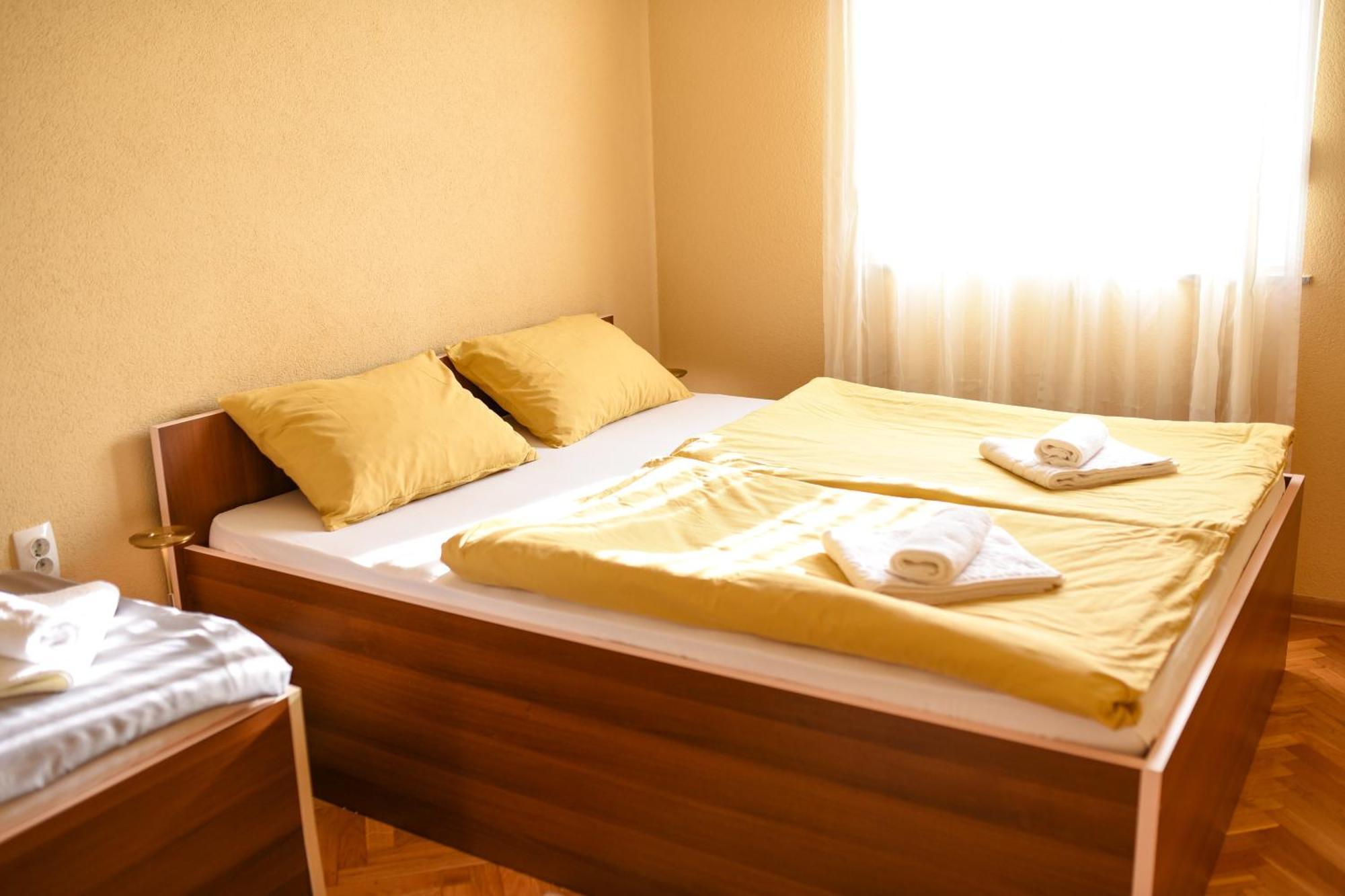 Dalila Apartman Mostar Buitenkant foto